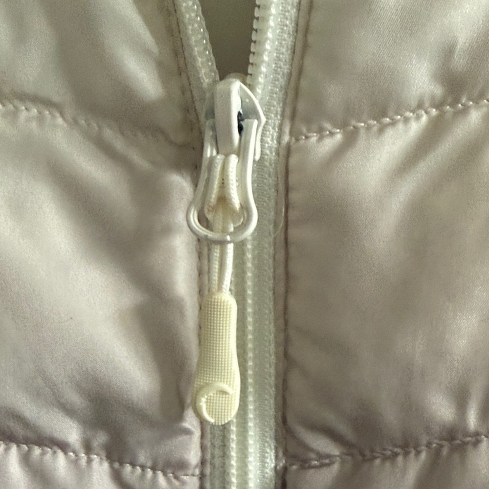 Elegant Women's Ombre Puffer Jacket - Cream and Purple - Picture 3 of 10